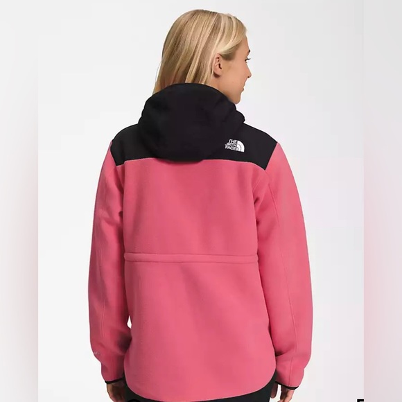 🆕 Women’s Denali Hoodie - Picture 3 of 3